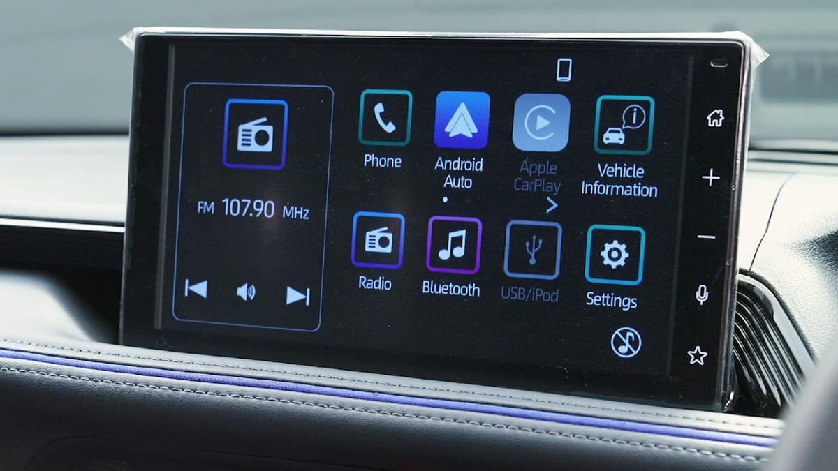 10-Inch Multimedia Display With Smart Connectivity